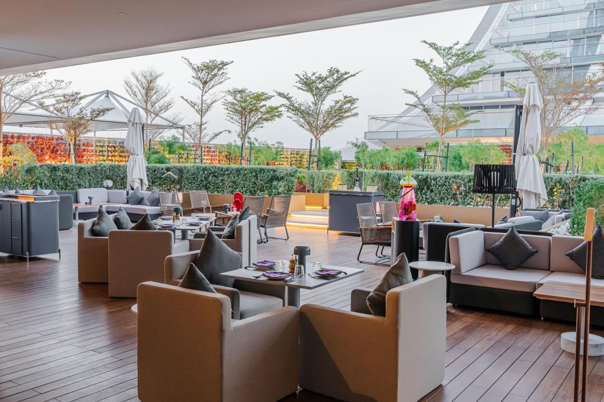 Fairmont Doha Hotel Lusail Eksteriør billede The Park, Hyderabad