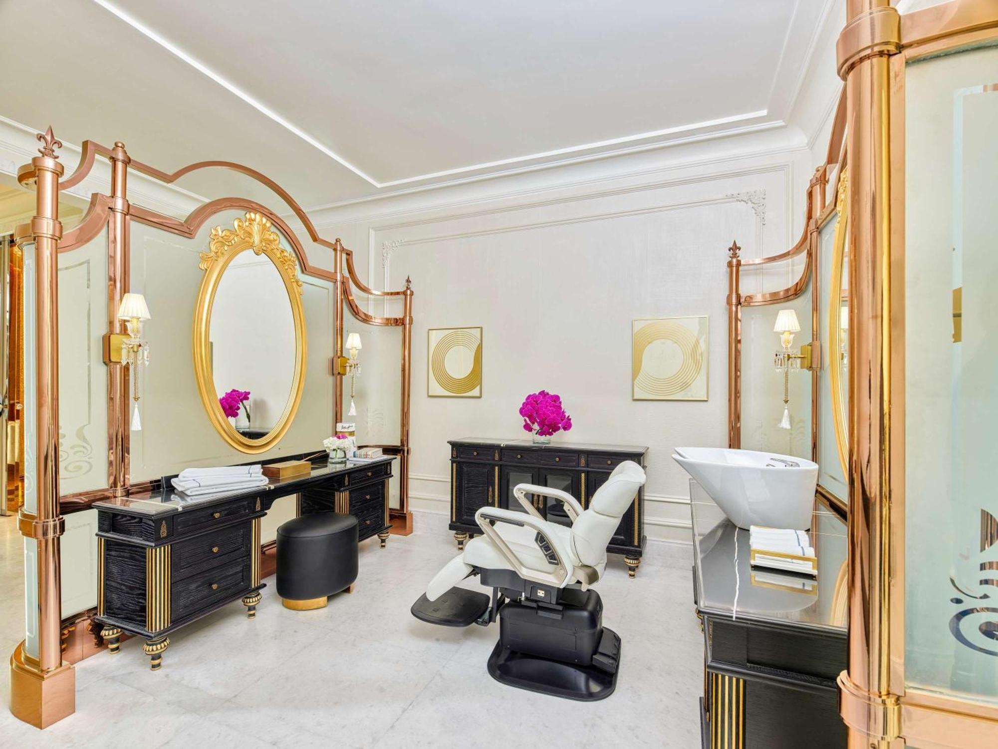 Fairmont Doha Hotel Lusail Eksteriør billede The Spa at The Dorchester
