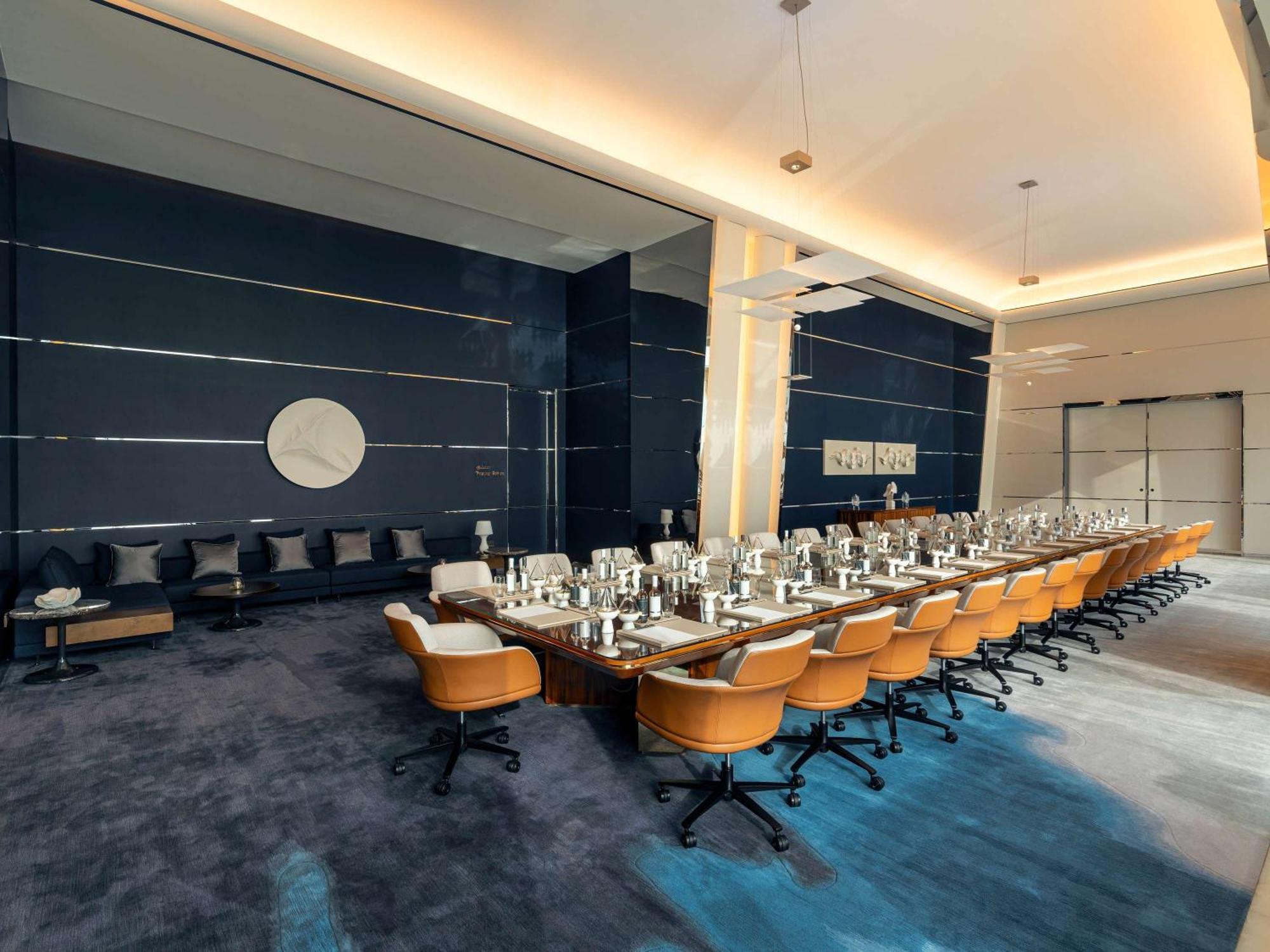Fairmont Doha Hotel Lusail Eksteriør billede Boardroom