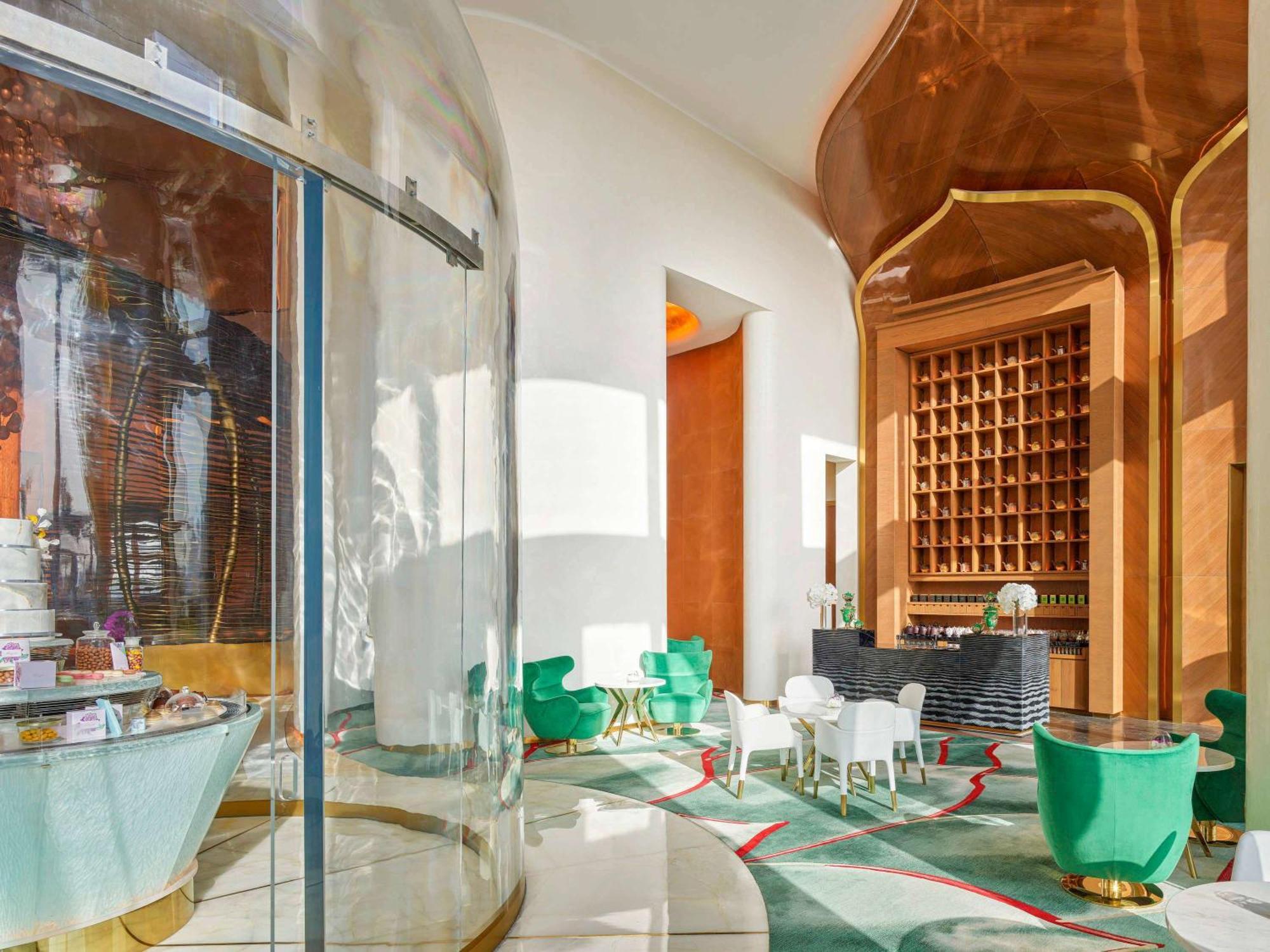 Fairmont Doha Hotel Lusail Eksteriør billede The lobby