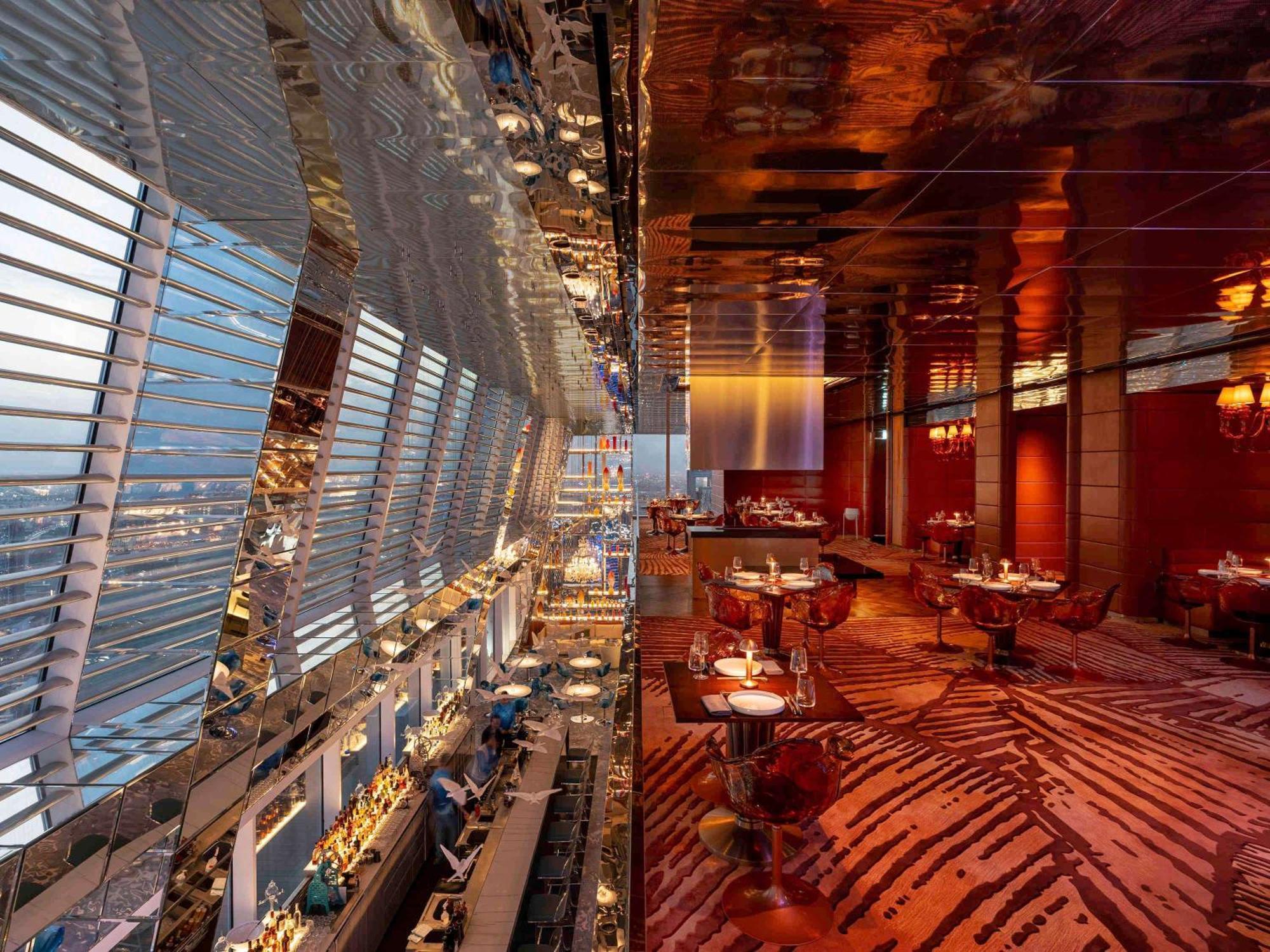 Fairmont Doha Hotel Lusail Eksteriør billede The interior of the restaurant